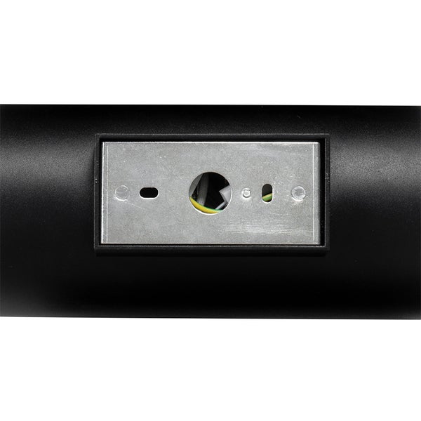 Detailaufnahme einer Wandleuchte mit Montageplatte und elektrischen Anschlüssen