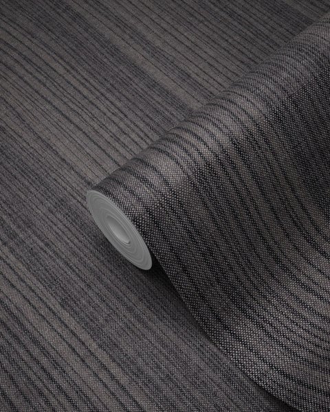 Tapetenrolle mit Streifenmuster