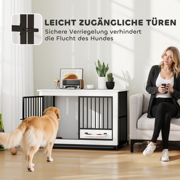 Modernes weißes Hundekäfig-Möbelstück in hellem Wohnzimmer mit Golden Retriever, integrierten Futternäpfen, Metallstäben und sicherem Verschluss.