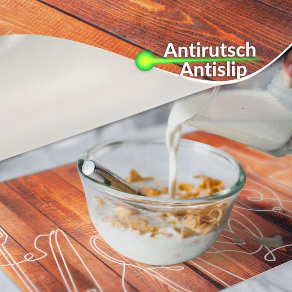 Antirutsch-Tischmatte mit Holzdekor, auf der eine Schale Müsli mit Milch steht.