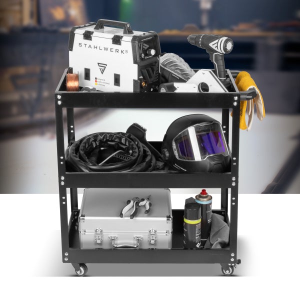 Werkzeugwagen mit Schweißgerät, Helm und Zubehör
