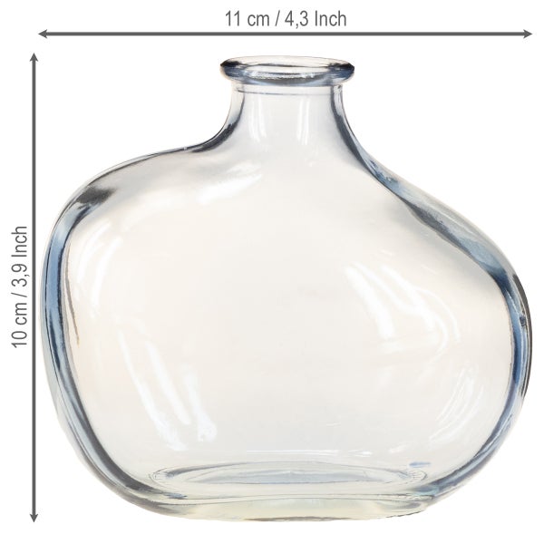 Transparente Glasvase in organischer Form mit 11 Zentimeter Breite und 10 Zentimeter Höhe.