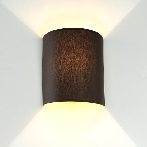 Wandleuchte mit zylindrischem Lampenschirm für indirekte Beleuchtung