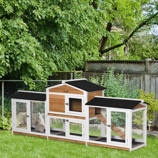 PawHut Kleintierstall Meerschweinchenstall mit Rampe Auslauf Zwergkaninchenstall mit Asphaltdach winterfest Zwergkaninchenkäfig Kleintierkäfig für draußen Tannenholz 230 x 53 x 93,5 cm Weiß