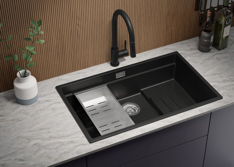PRIMAGRAN Granitspüle Schwarz 76x47cm, Spülbecken 1 Becken + Küchenarmatur 32x20cm + Ablauf-Set + Aufrollbare Abtropffläche, Küchenspüle ab 80er Unterschrank - Praga Slim