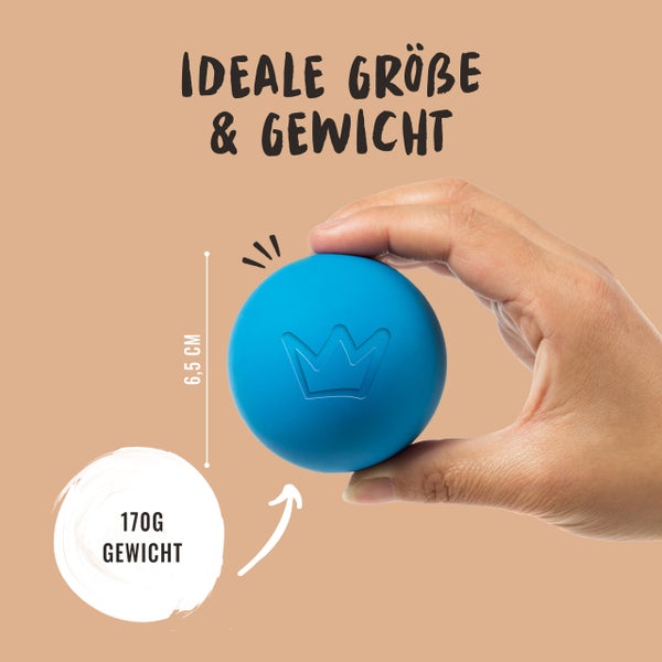 Blauer Massageball mit Krone, 6,5 cm Durchmesser und 170 g Gewicht.