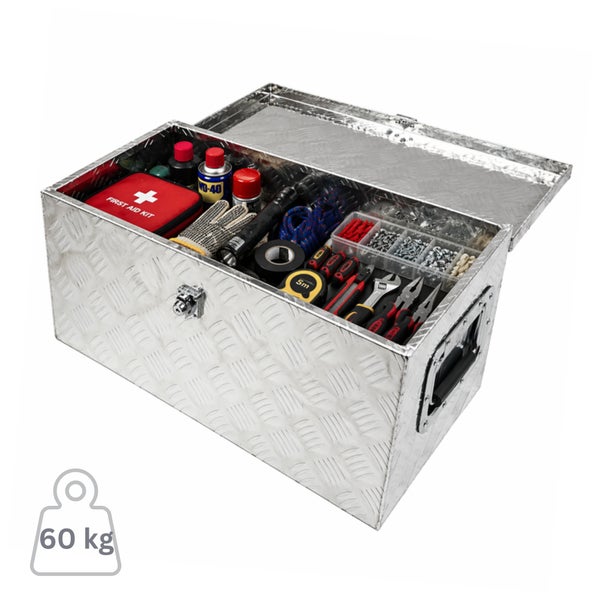 Offene Aluminium-Transportbox aus Riffelblech, gefüllt mit Werkzeug, Erste-Hilfe-Set und Kleinteilen. Belastbarkeit bis zu 60 Kilogramm.