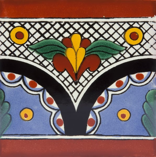 Dekorative Keramikfliese mit floralem Muster für Wand und Boden