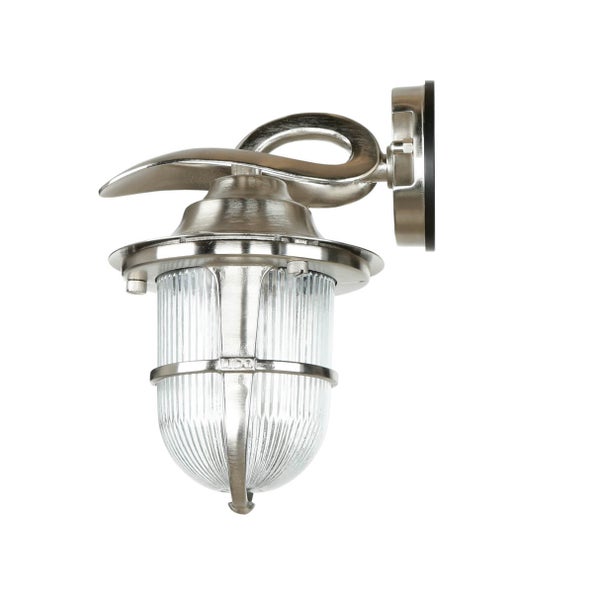 Wandleuchte mit Glasschirm für den Außenbereich