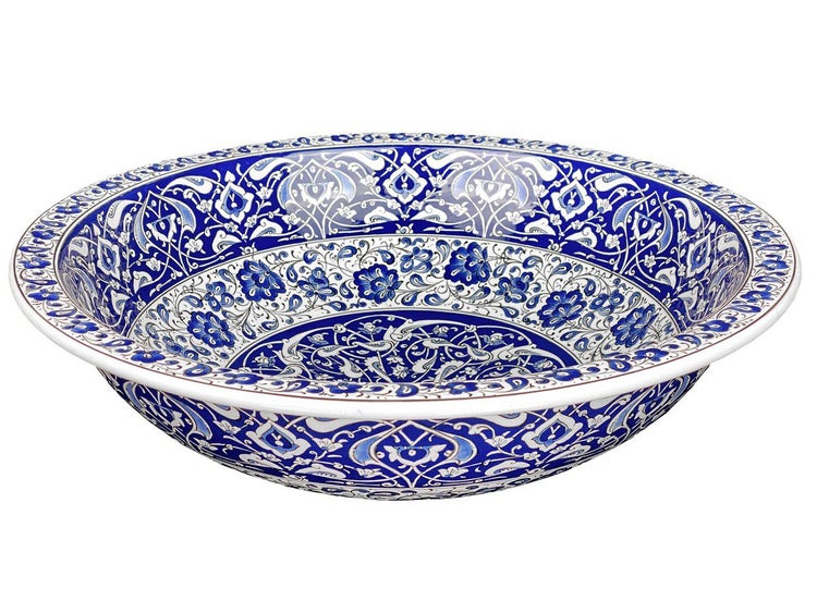 Waschbecken aus Keramik mit blauem Dekor