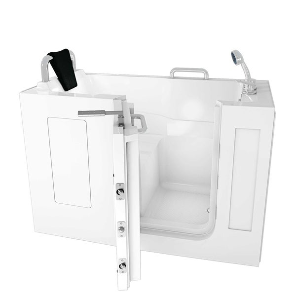 Geöffnete, barrierefreie Badewanne mit Dusche und Kopfstütze