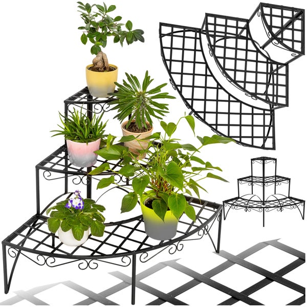 Dreistufiges Eck-Pflanzenregal aus Metall mit Pflanzen und Rankgitter