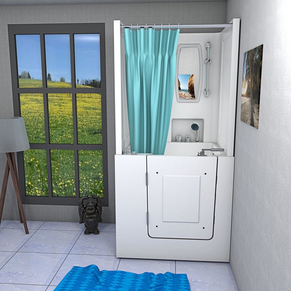 Moderne weiße Sitzbadewanne mit niedriger Einstiegstür, türkisem Duschvorhang und Handbrause in einem hellen Badezimmer.