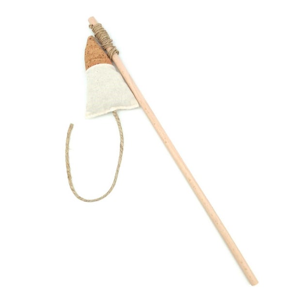 Katzenangel mit Holzstab, Anhänger aus Kork und Stoff sowie Kordelschwanz.