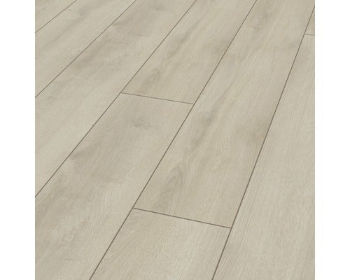 Verlegtes Laminat im Holzdesign