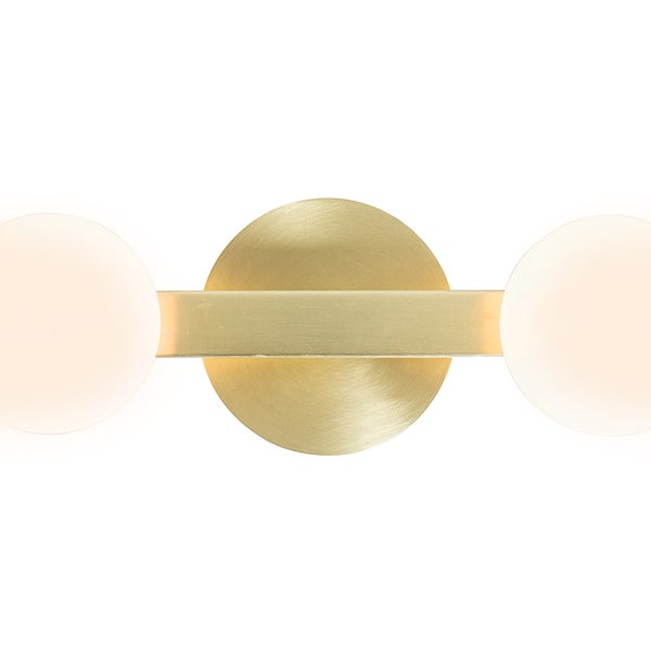 Moderne Wandleuchte aus goldfarbenem Metall mit zwei weißen, kugelförmigen Lampenschirmen aus Glas.