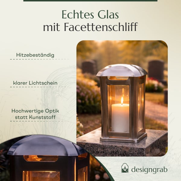 Grablampe aus Metall mit hitzebeständigen Echtglasscheiben mit Facettenschliff für einen klaren Lichtschein auf einem Grabstein