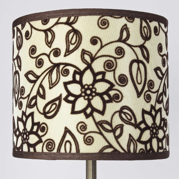 Lampenschirm mit Blumenmuster