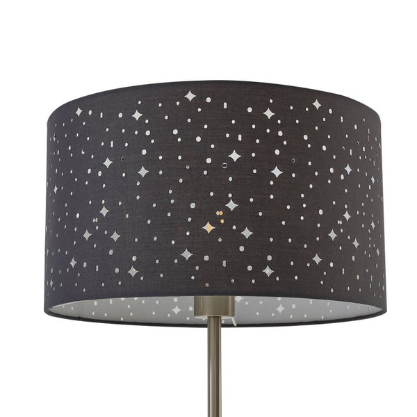 Stehleuchte mit Sternenmuster