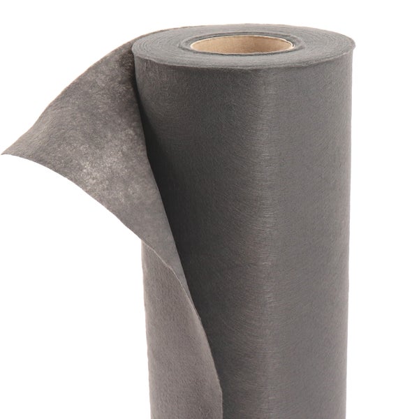 Eine Rolle Unkrautvlies aus strapazierfähigem Fasermaterial zur Unkrautbekämpfung im Garten.