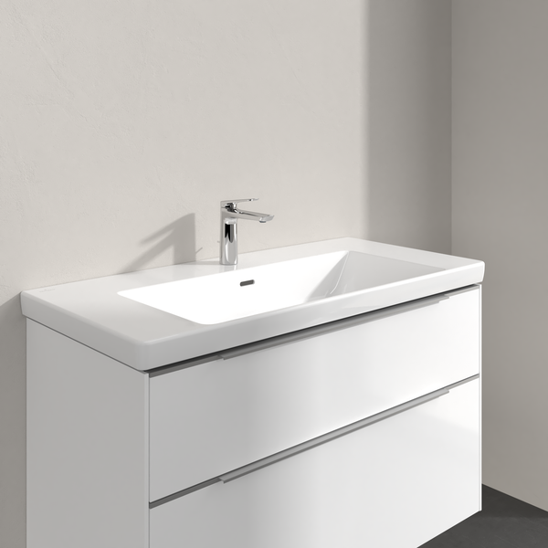 Villeroy & Boch Oasis Waschtischarmatur, Wasserhahn Bad mit Zugstange und Keramikkartusche, Waschbeckenarmatur wassersparend, Auslauf Höhe 114mm, rund, Chrom