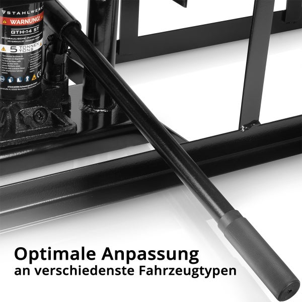 Hydraulische Auffahrrampe für Fahrzeuge mit Bedienungshebel.