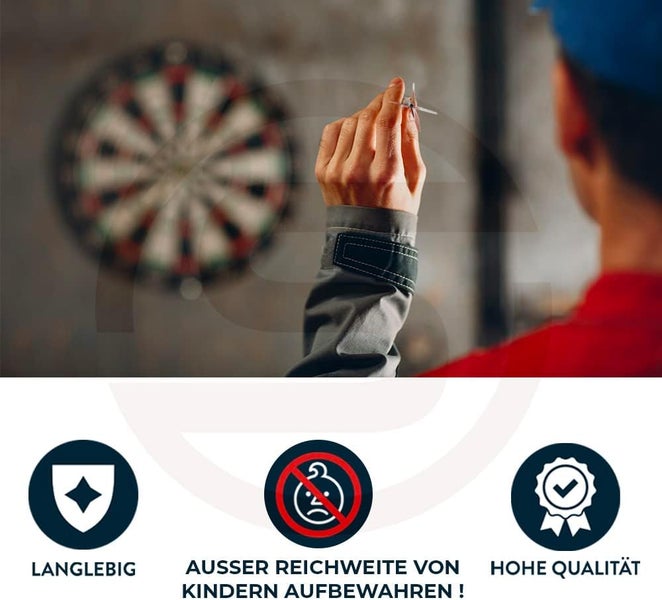 Hand hält kleines Befestigungsteil vor Dartscheibe, Symbole für Langlebigkeit, Sicherheitshinweis für Kinder und hohe Qualität.