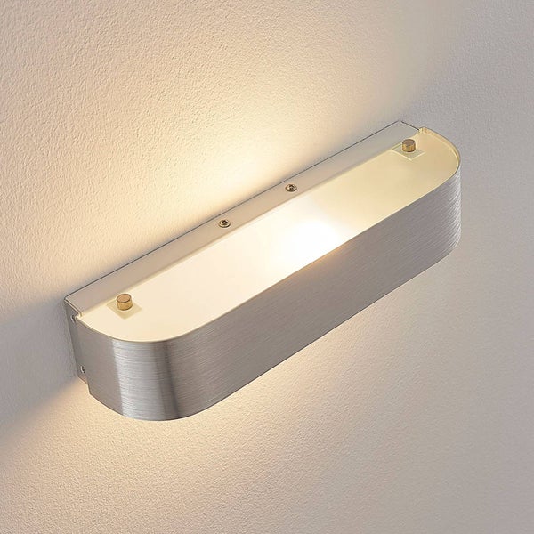 Ovale Wandleuchte aus Metall mit Glaselement