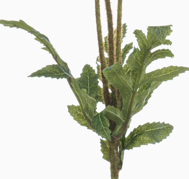 Künstlicher Zweig mit grünen gezackten Blättern und behaarten Stielen