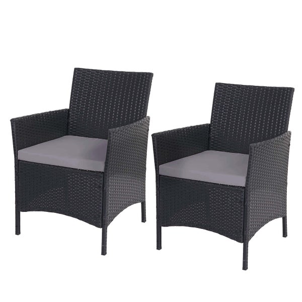 Zwei Gartenstühle aus Polyrattan-Geflecht inklusive Sitzkissen.