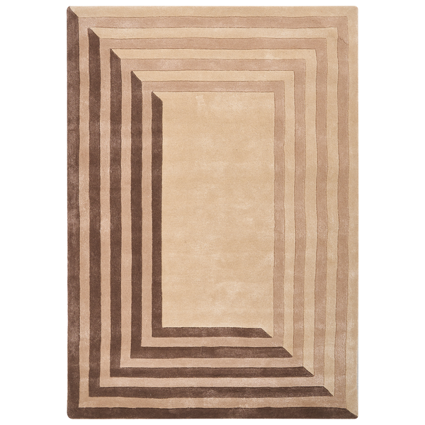 Rechteckiger Teppich mit geometrischem Stufenmuster in verschiedenen Beige- und Brauntönen.