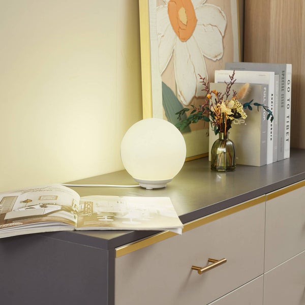 Lindby LED Cosmia dimmbar mit Leselampe (Modern) in Weiß aus Glas (1 flammig, ) Wohnzimmerleuchte