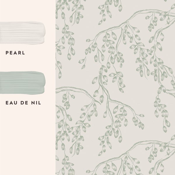 Tapete mit grünem Rankenmuster und Farbaufstrichen in Pearl und Eau De Nil.