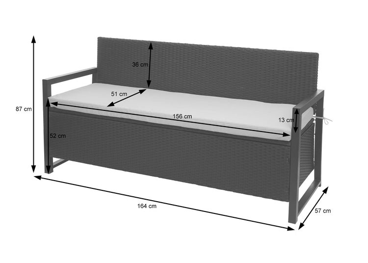 Dunkelgraue Gartenbank aus Geflecht mit weißem Sitzkissen und Maßangaben: Breite 164 Zentimeter, Höhe 87 Zentimeter, Tiefe 57 Zentimeter.
