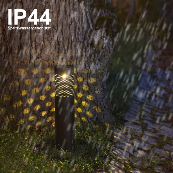 Weihnachtlicher Türkranz mit Beleuchtung