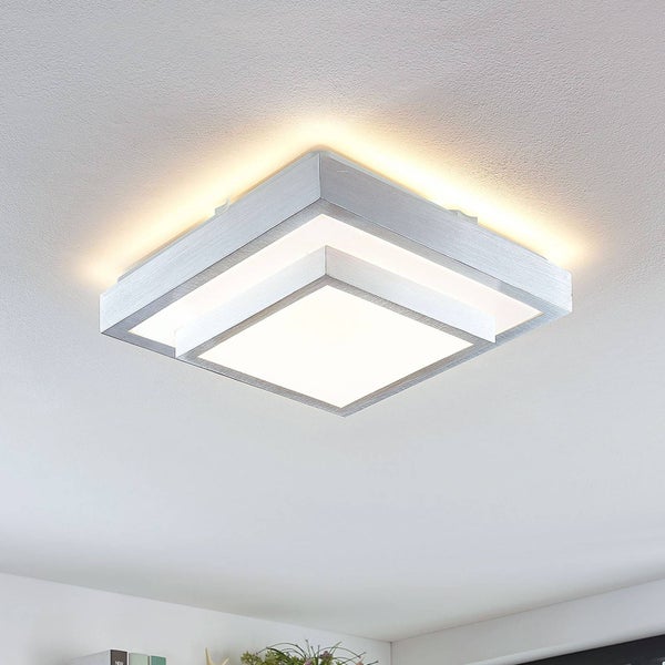 Quadratische LED-Deckenleuchte im mehrlagigen Design mit gebürsteter Metalloberfläche für den Innenbereich.