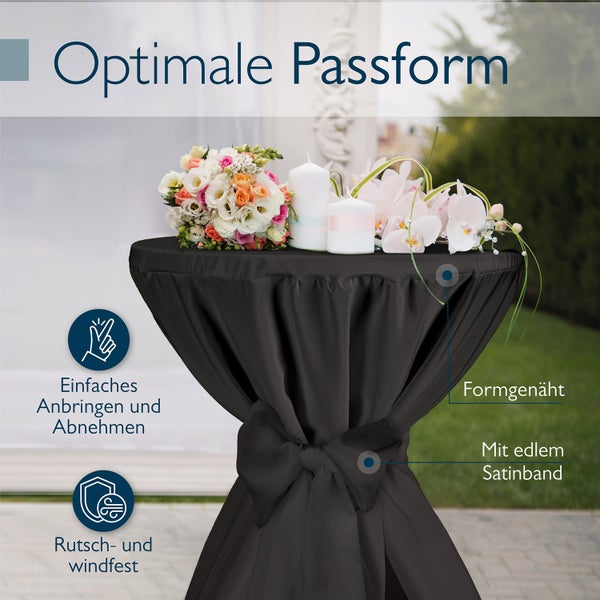 Schwarze Stehtischhusse mit Schleife und Blumenbouquet