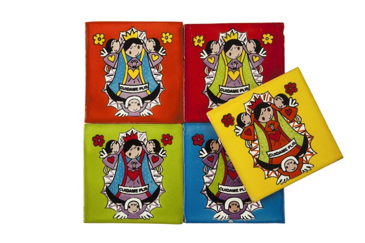 Quadratische Keramikfliesen mit Motivdruck