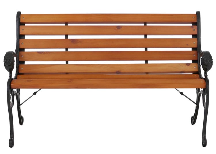Gartenbank mit Holzlatten und schwarzem Gusseisengestell mit verzierten Armlehnen.