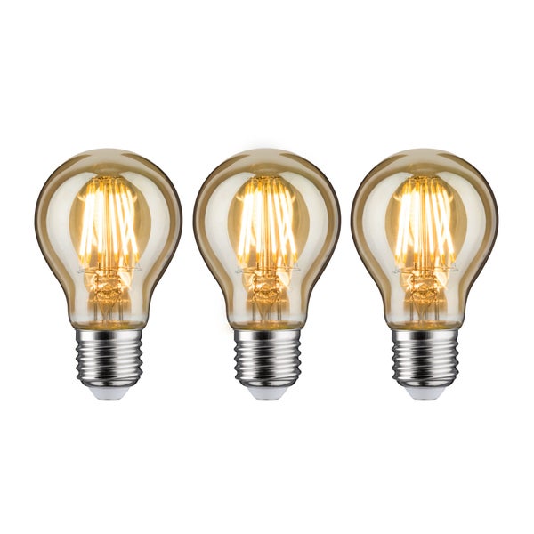 Drei LED Filament Leuchtmittel in klassischer Tropfenform mit E27 Fassung und bernsteinfarbenem Glas.