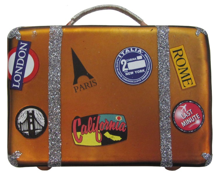 Dekorative Reisetasche mit Aufklebern von verschiedenen Städten