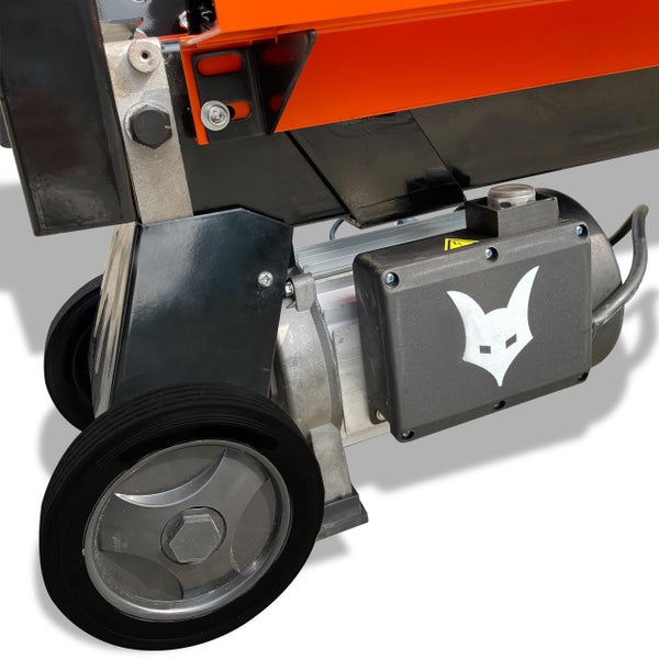 Holzspalter mit Elektromotor, Transporträdern und Fuxtec Logo.