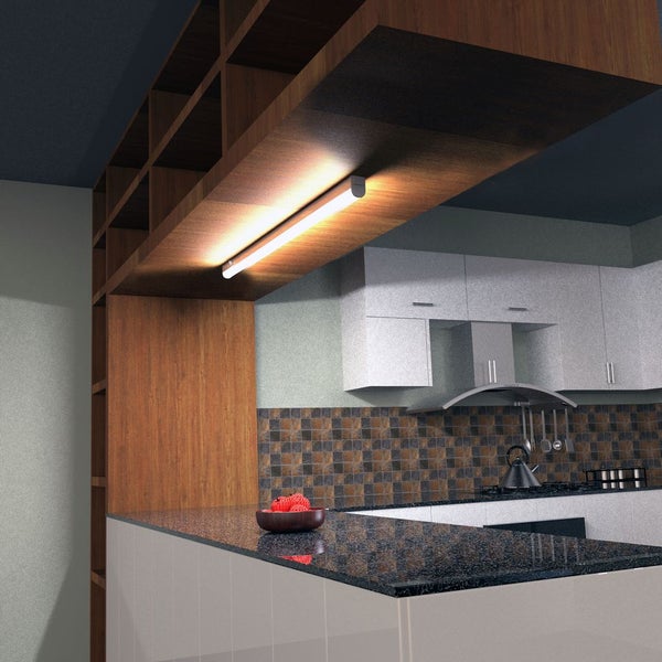 Küchenszene mit Regalen, Arbeitsplatte und Beleuchtung