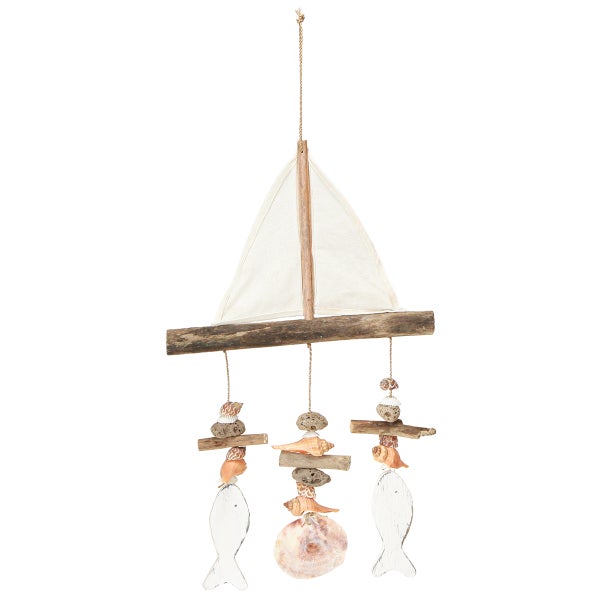 Dekorative Windspiel mit Segelbootmotiv, aus Holz und Muscheln gefertigt