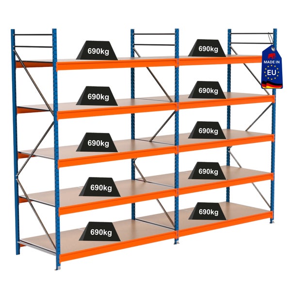 Belastetes Schwerlastregal mit Tragkraftangabe und Herkunftssiegel