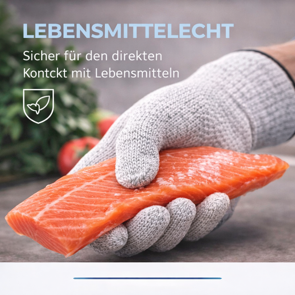 Schnittschutzhandschuh für den direkten Kontakt mit Lebensmitteln, Hand hält ein Lachsfilet.