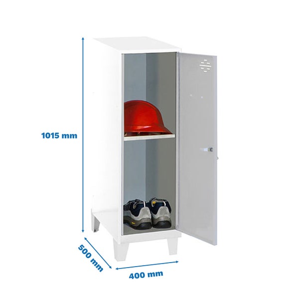 Weißer Garderobenschrank mit einer Höhe von 1015 mm, einer Breite von 500 mm und einer Tiefe von 400 mm. Im Schrank befinden sich ein roter Schutzhelm und ein Paar Schuhe.