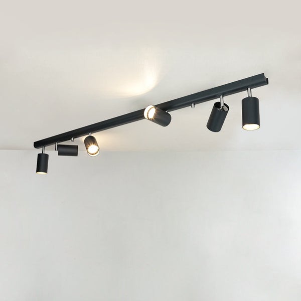 Schwarze Deckenleuchte mit mehreren Strahlern