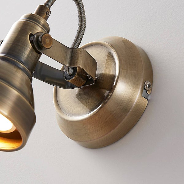 Lindby Wandleuchte, Wandlampe Innen Perseas (Retro Vintage Antik) in Bronze aus Metall (1 flammig GU10) - Wandstrahler Wandbeleuchtung Schlafzimmer / Wohnzimmer Wohnzimmerleuchte