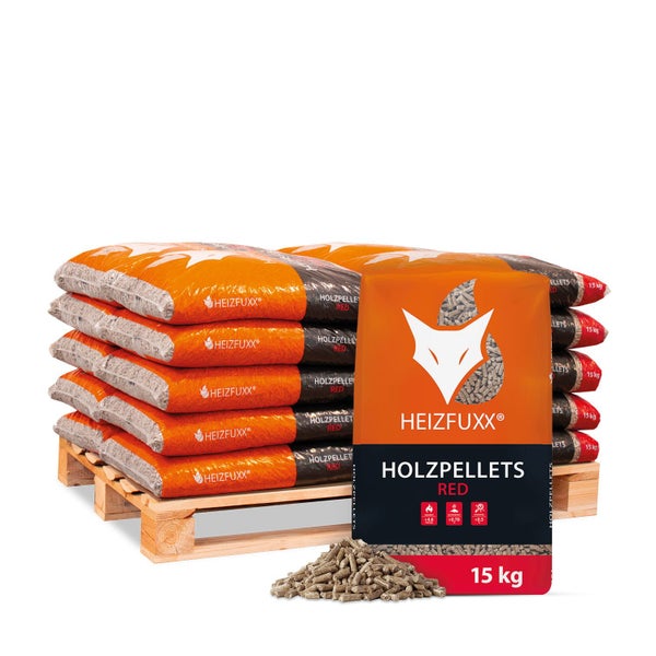 Holzpellets Heizfuxx Red in 15 Kilogramm Säcken gestapelt auf einer Palette